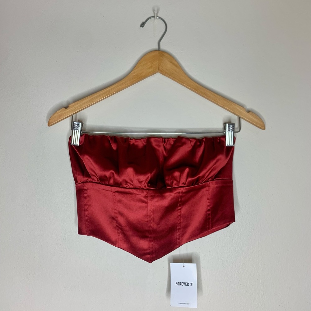 Red crop top❤️